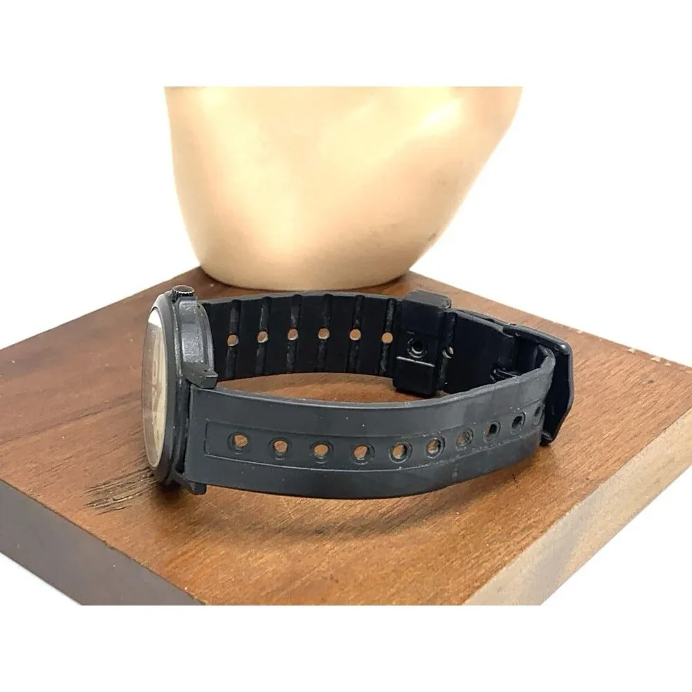 Swiss Military SAK Unisex Watch 092.8307 Swiss Quartz Black Rubber Strap 35mm